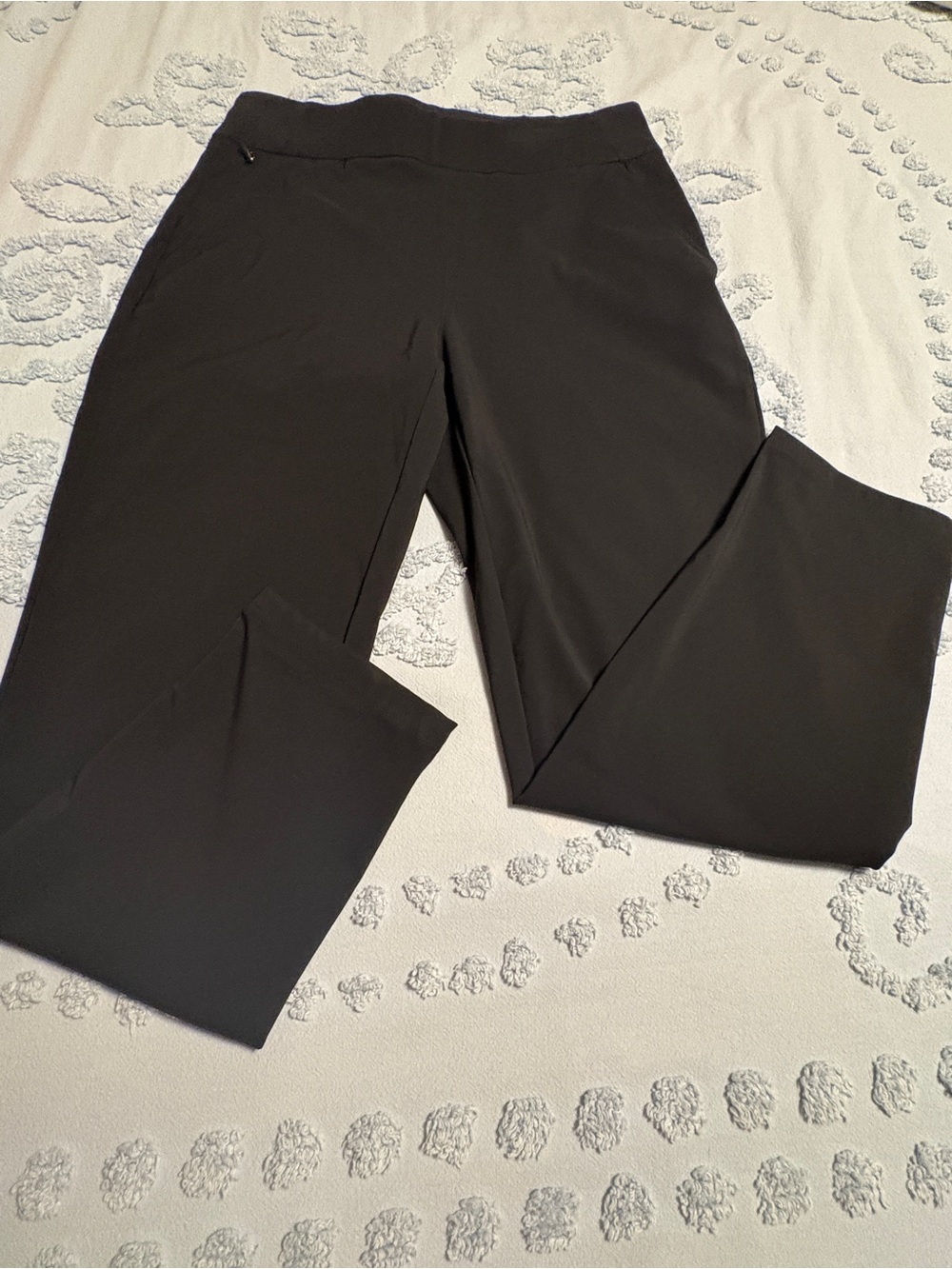 Columbia Women’s Black Pull-On Pants Sz 10
